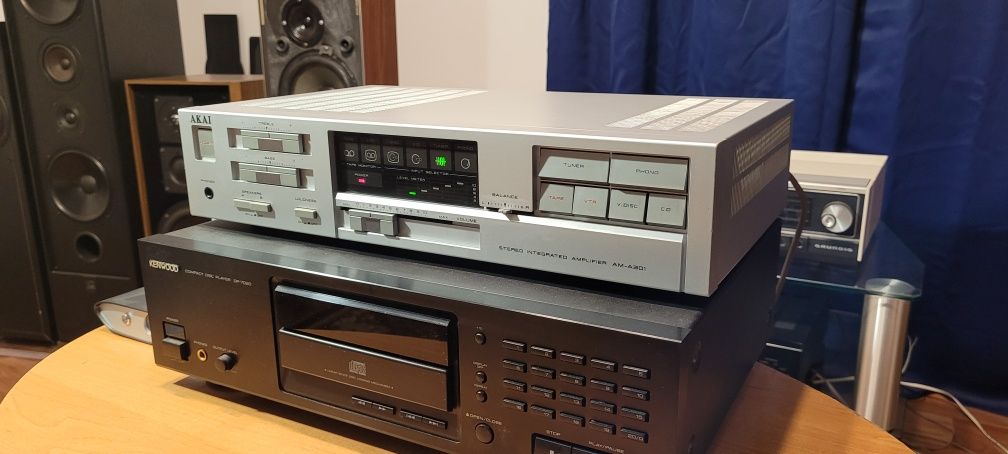 Wzmacniacz Akai am a301