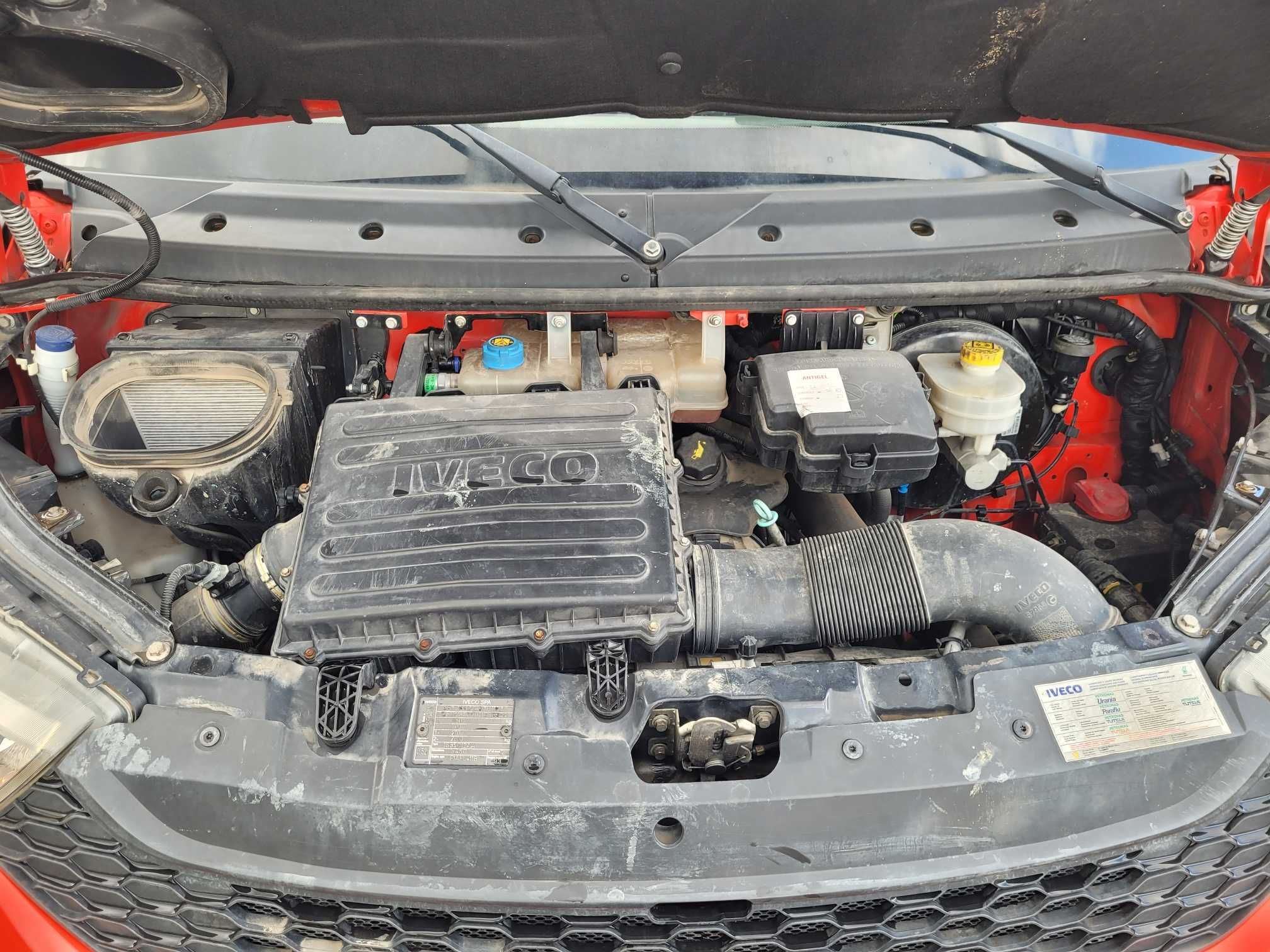 daily/iveco/kiper/35c13/2016r/wywrotka/nowe/tarcze/klocki/linki/piasty