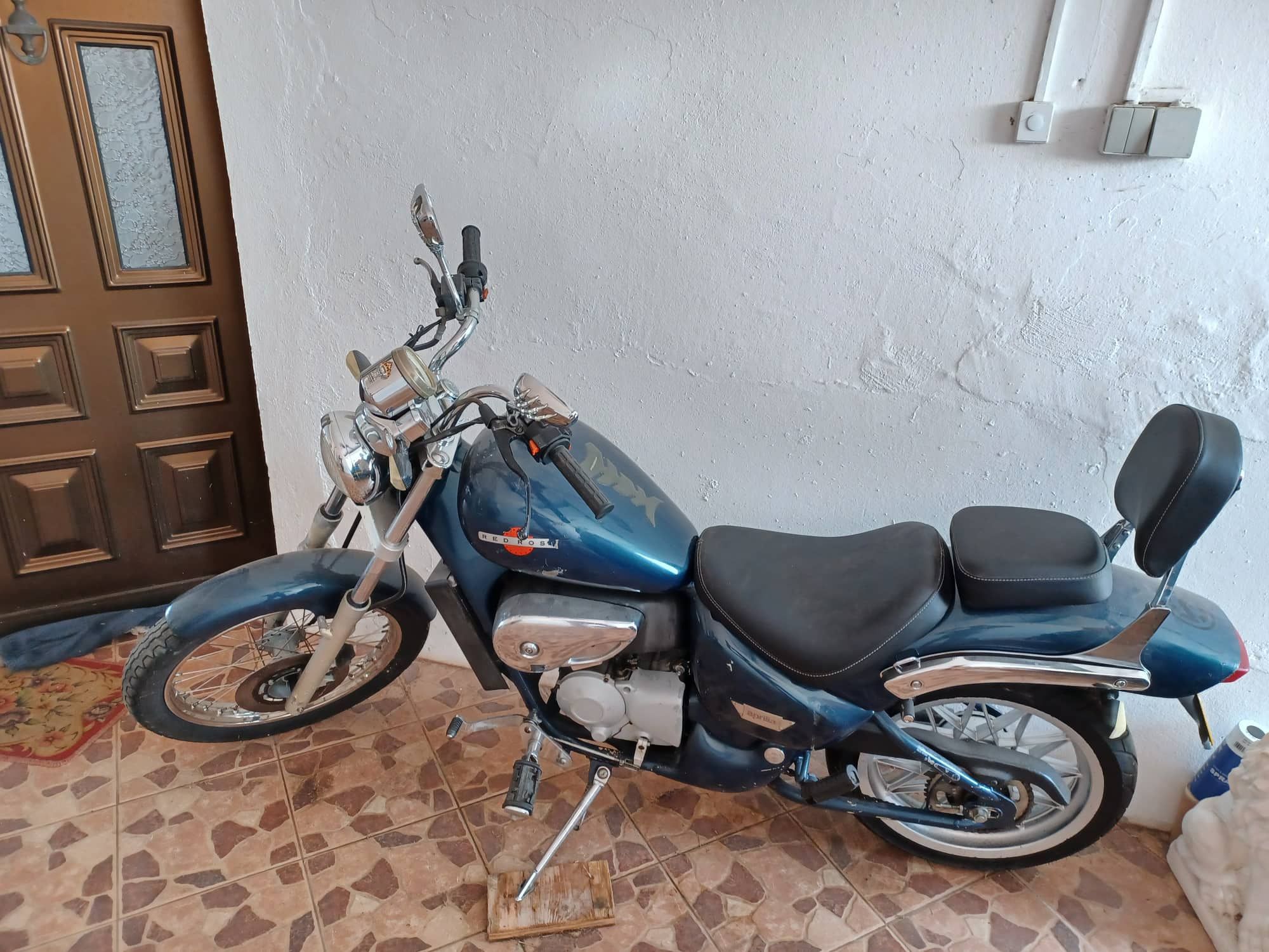 Moto 50cc bom estado