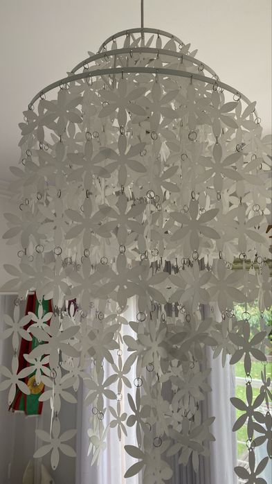 Candeeiro de teto branco