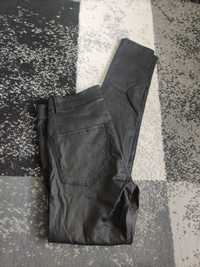Czarne spodnie woskowane skórzane damskie rurki Vero Moda M 38