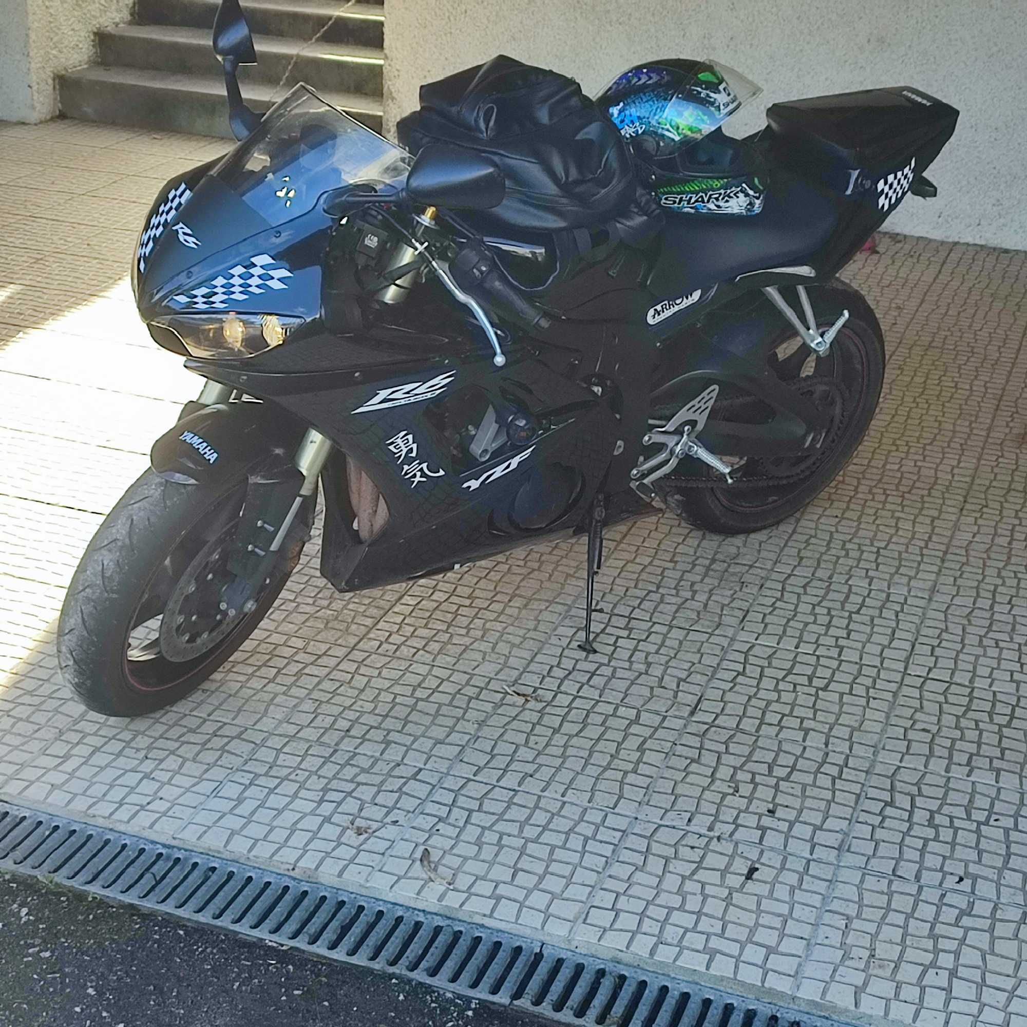 Yamaha R6 top venda ou troca