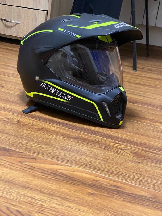 Продам шлем за 2.600 торг