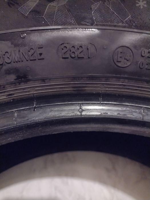 2 Opony zimowe 215 65 r16 bieżnik 6mm rok 2021