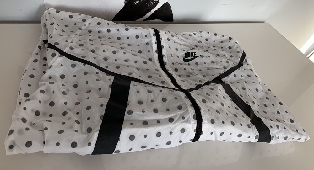 Kurtka męska NIKE Tech Hyperfuse Windrunner White Jacket roz.M W-wa