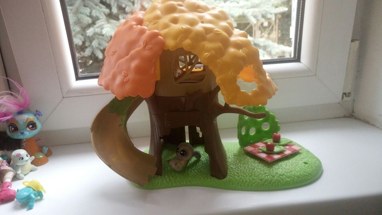 Domek, domek na drzewie dla figurek/dla lalek?