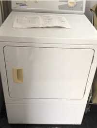 Máquina de secar roupa Speedqueen