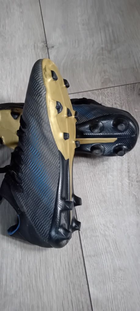 Korki Adidas 41 1/3, 26cm.