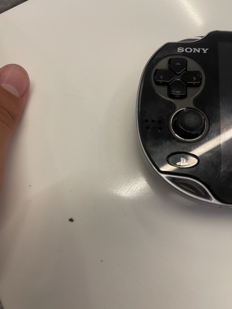psvita como nova, pouco uso, com 2 jogos