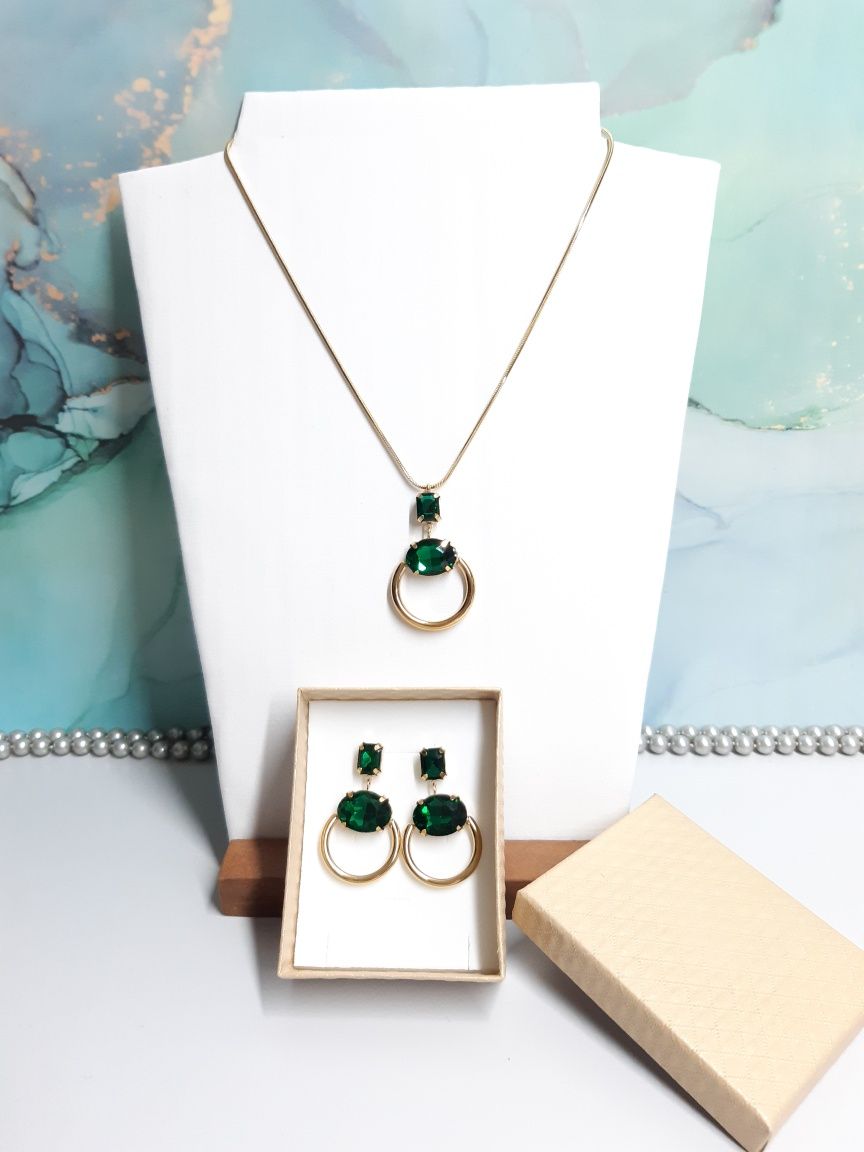 Conjunto colar e brincos com zircónias verde esmeralda