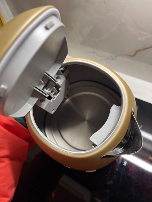 Czajnik Smeg 1,7l model KLF03 matowy szampan