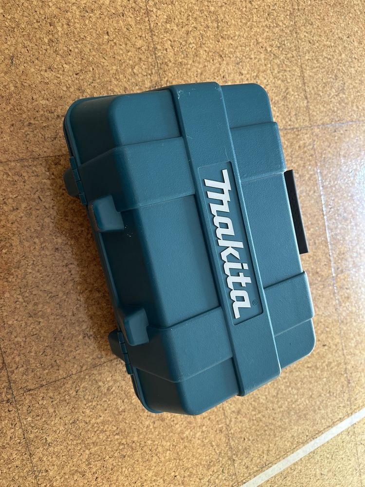Serra circular Makita HS301