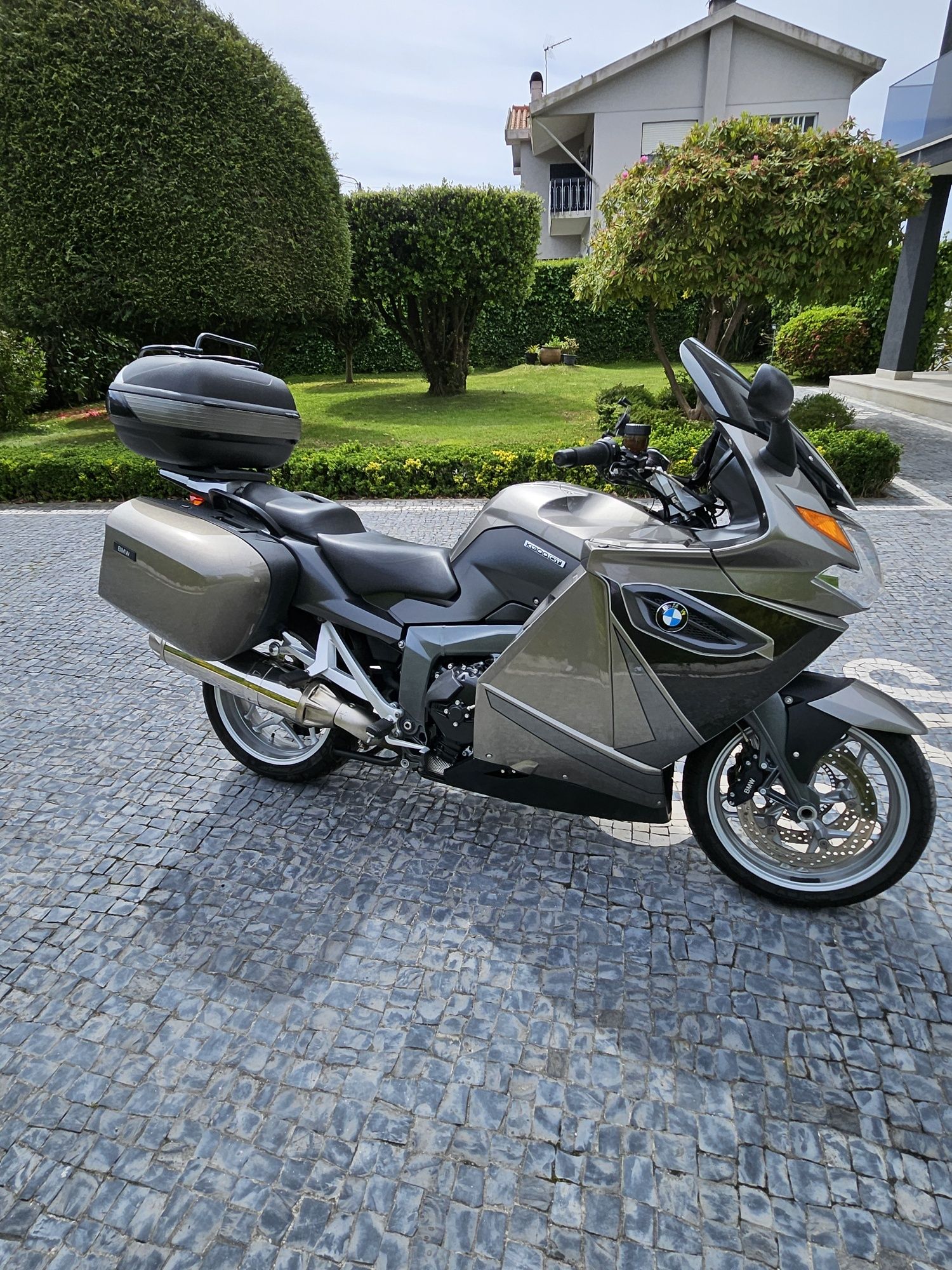 Bmw k1300gt  bem estimada