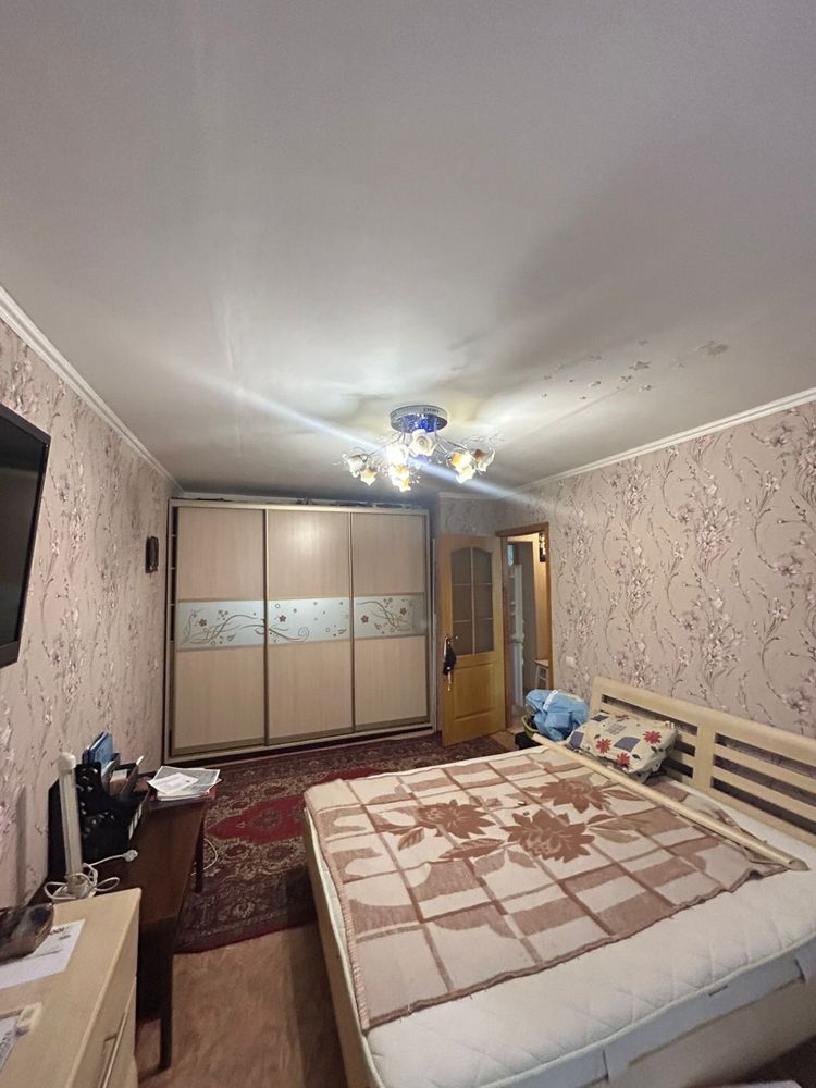 Продается 3-к квартира по ул. Леваневцев