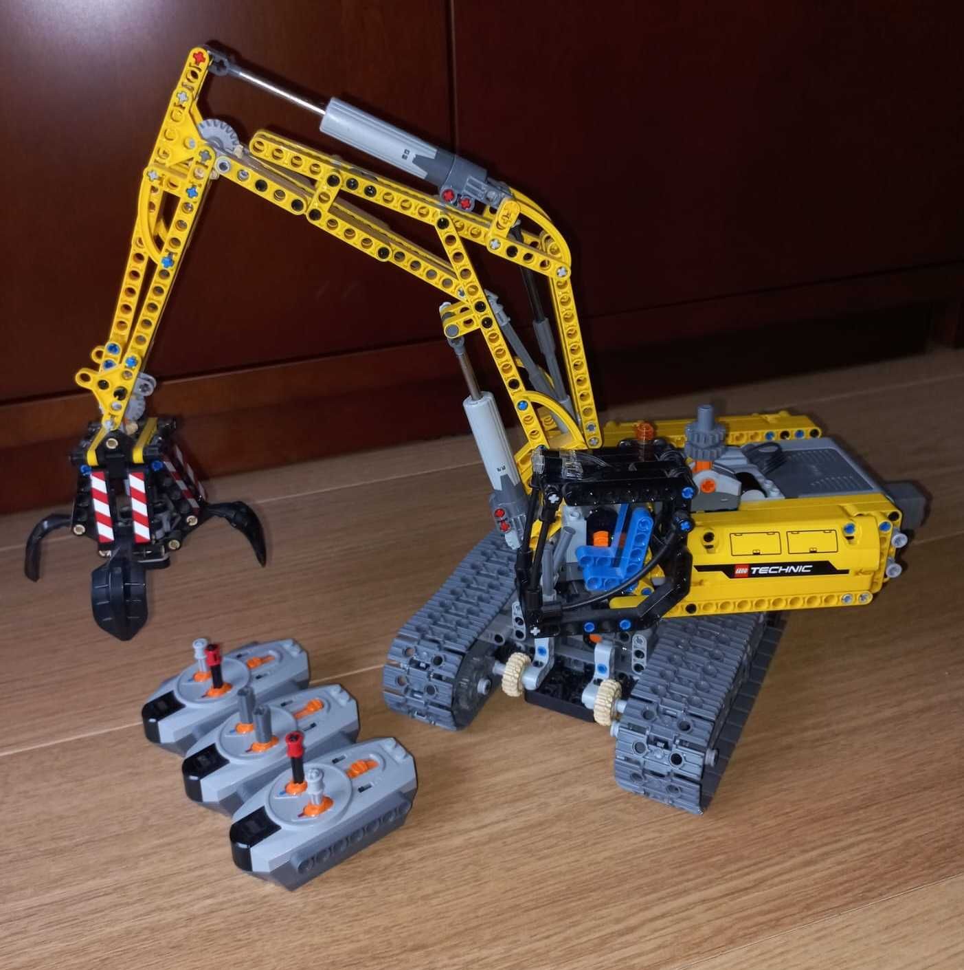 Instrukcja budowy LEGO TECHNIC 42006 zdalnie sterowany full RC MOC