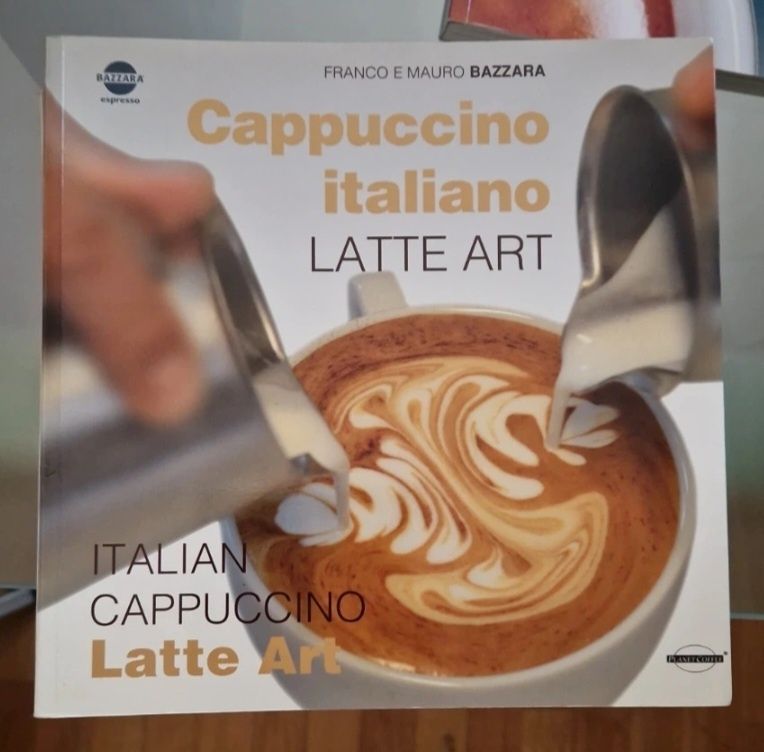 Livro bilingue IT-EN Italian Cappuccino Latte Art