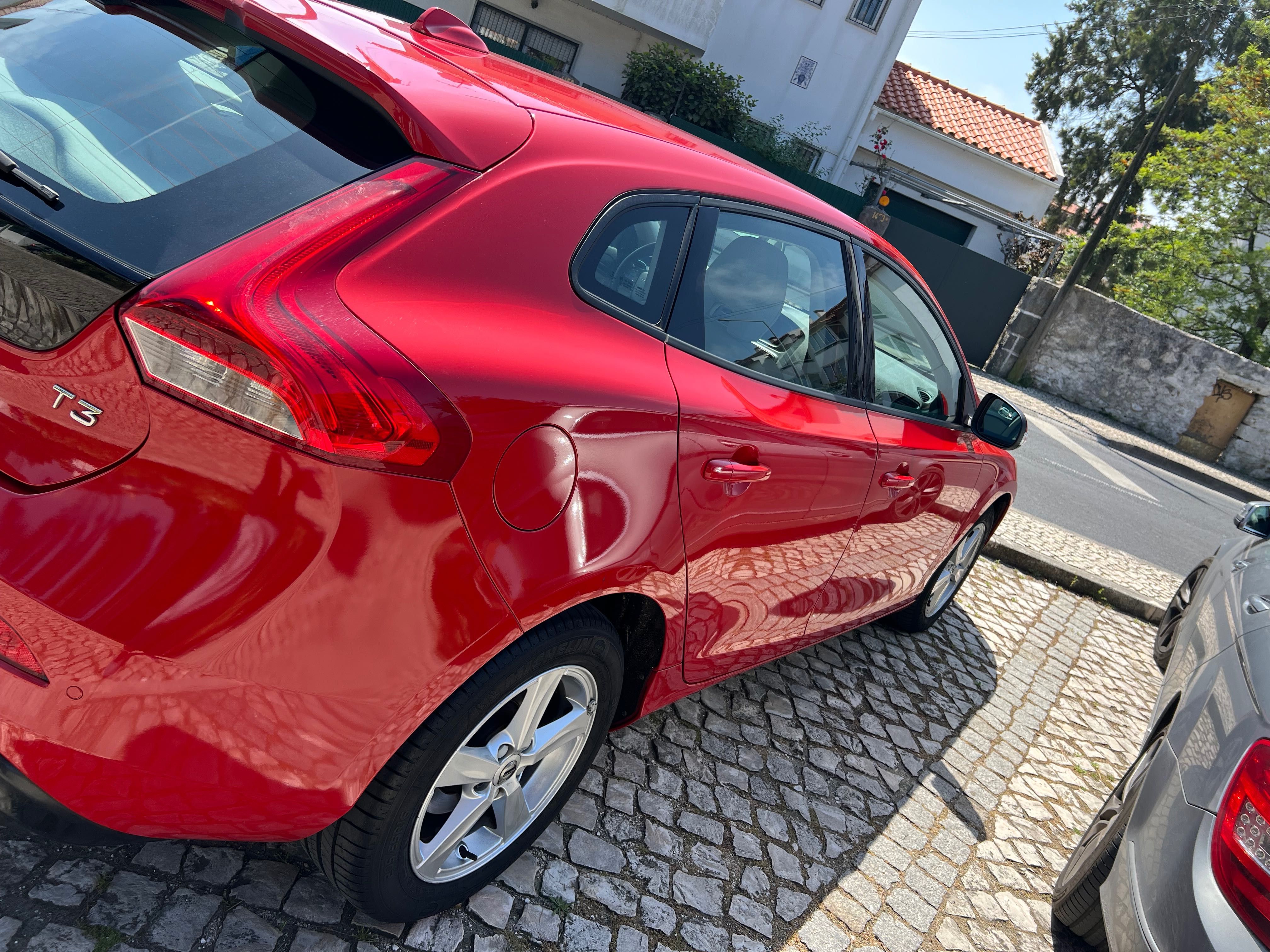 Volvo V40 automático nacional