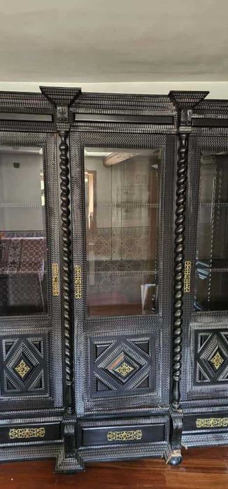 Móveis de escritório em pau santo