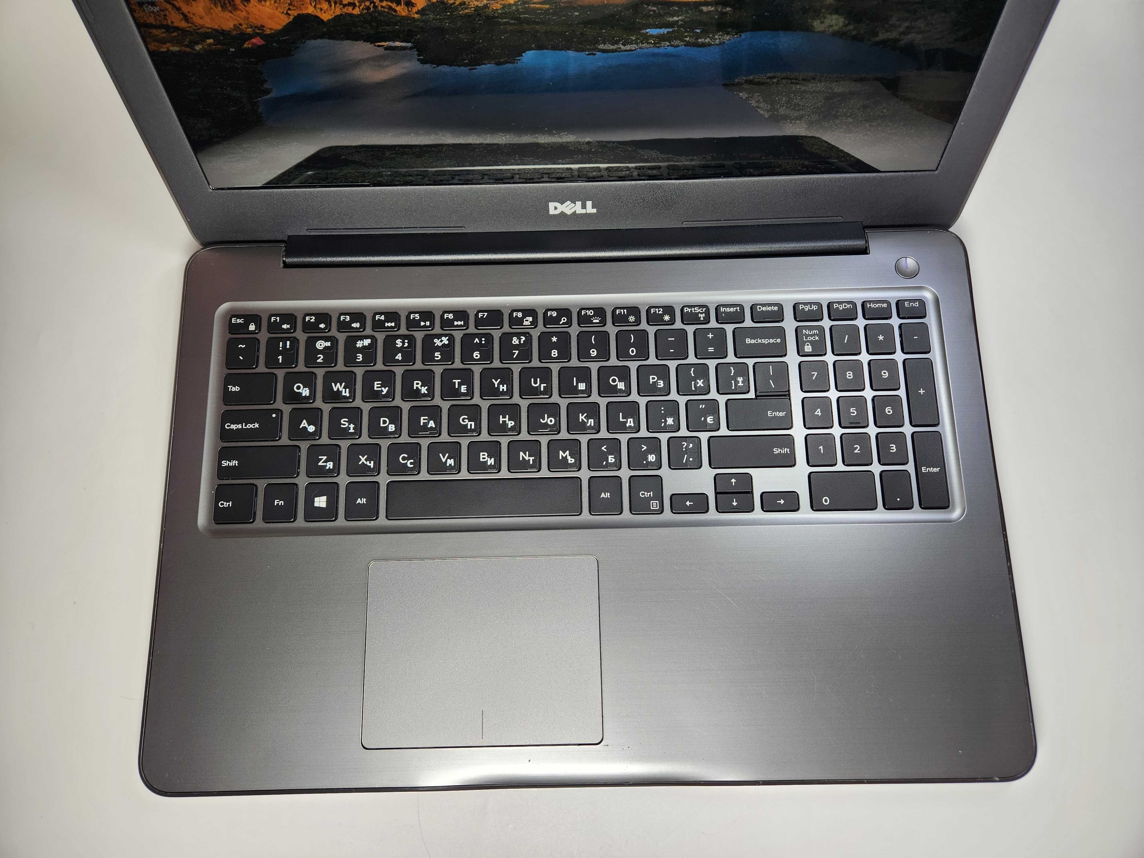 Dell Inspiron 5565 AMD A12, 15,6' FHD ОЗУ 16 Gb, SSD 128 GB+500, R7