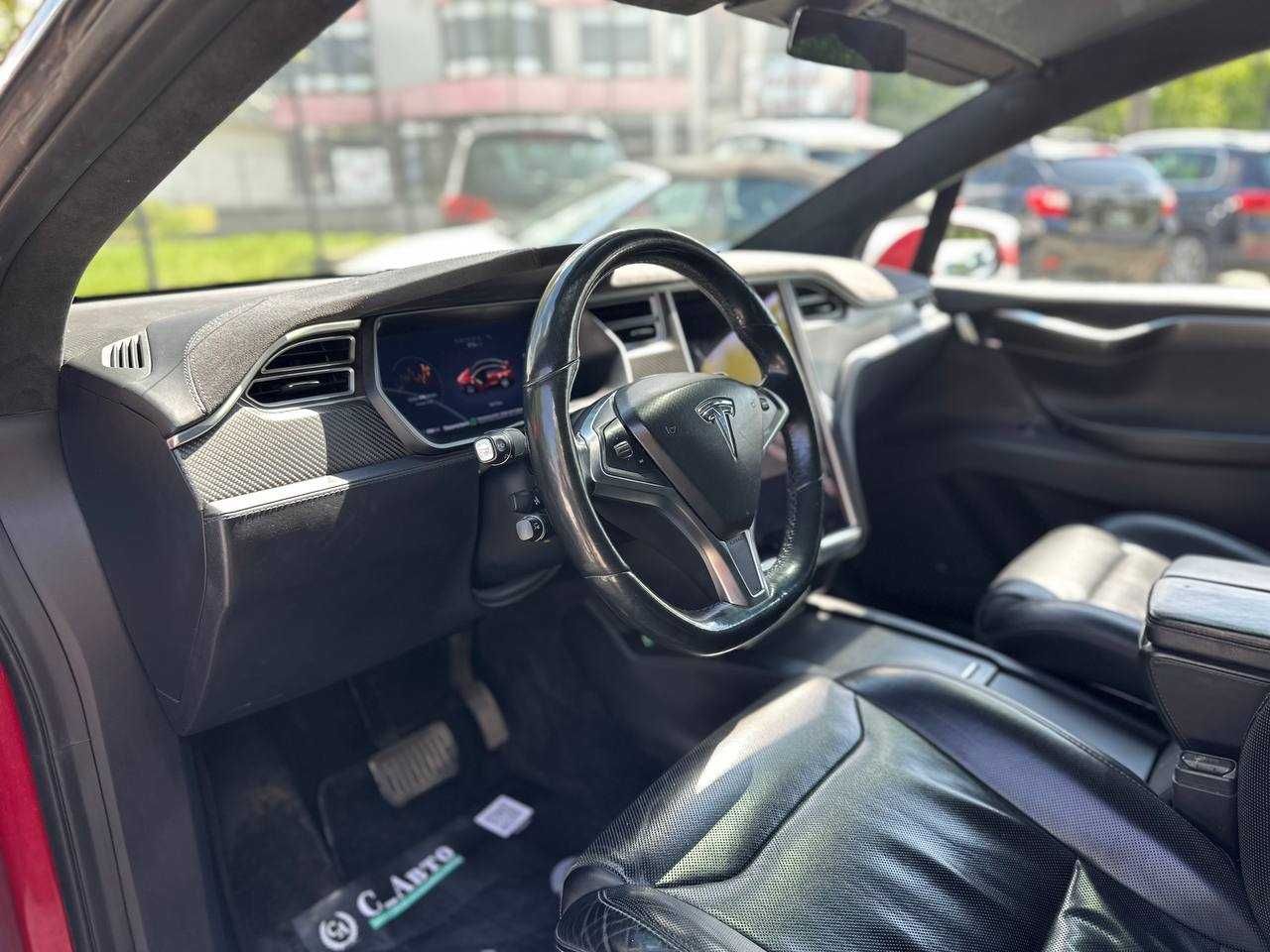 Tesla Model X 75D 75 kWh Dual Motor в кредит без авансу!
