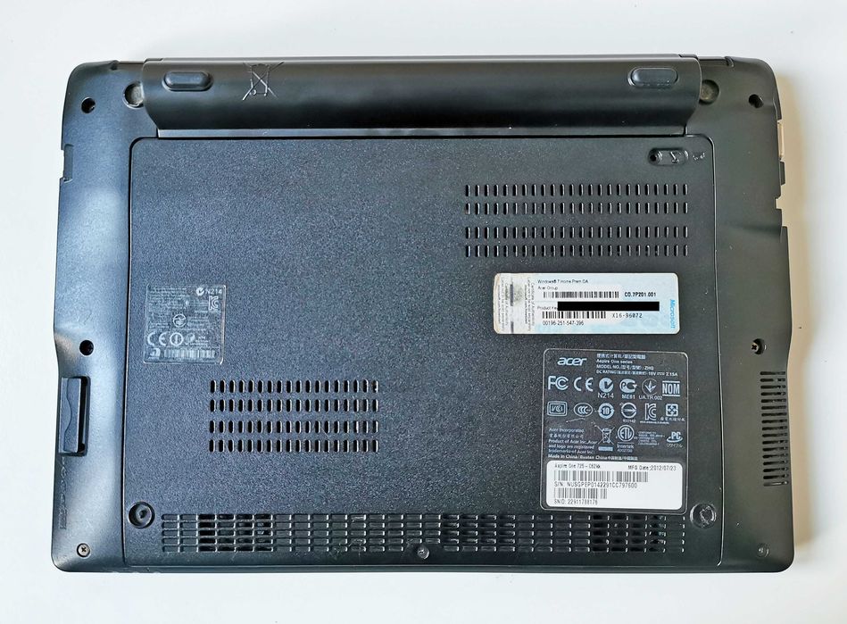 Laptop Acer Aspire One 725 11,6" C-60 8GB 320GB Windows 7
