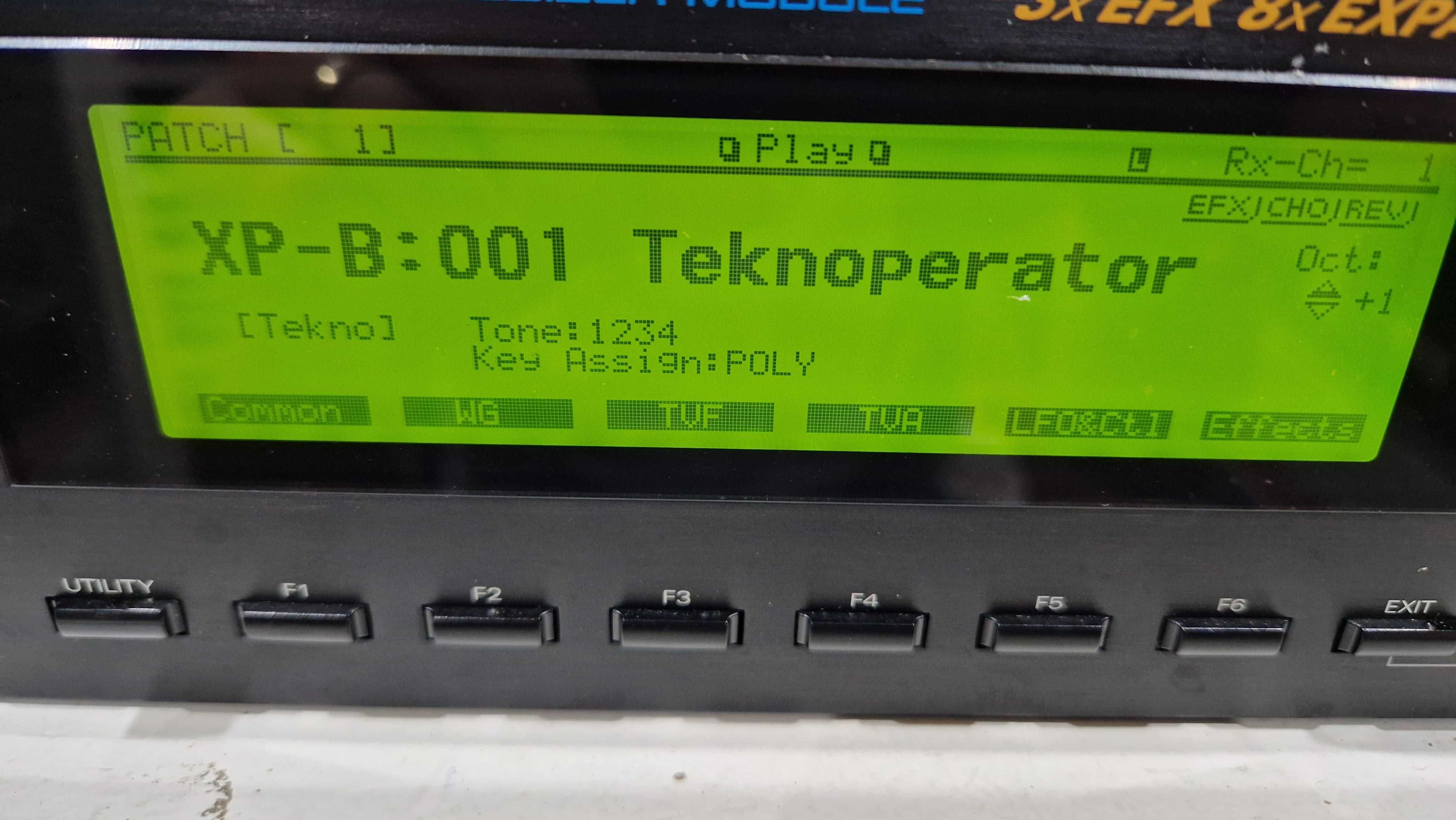 Expansão TECHNO para Roland série JV2080 etc.