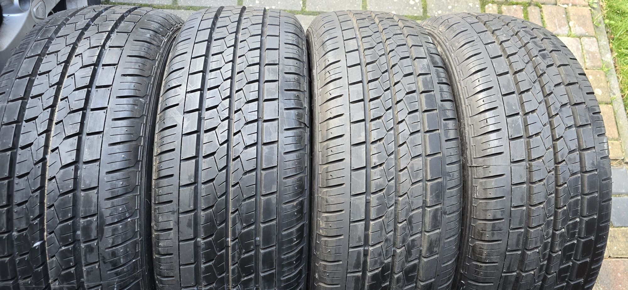 Komplet opon letnich 215/65/15C Bridgestone  duravis Nowe