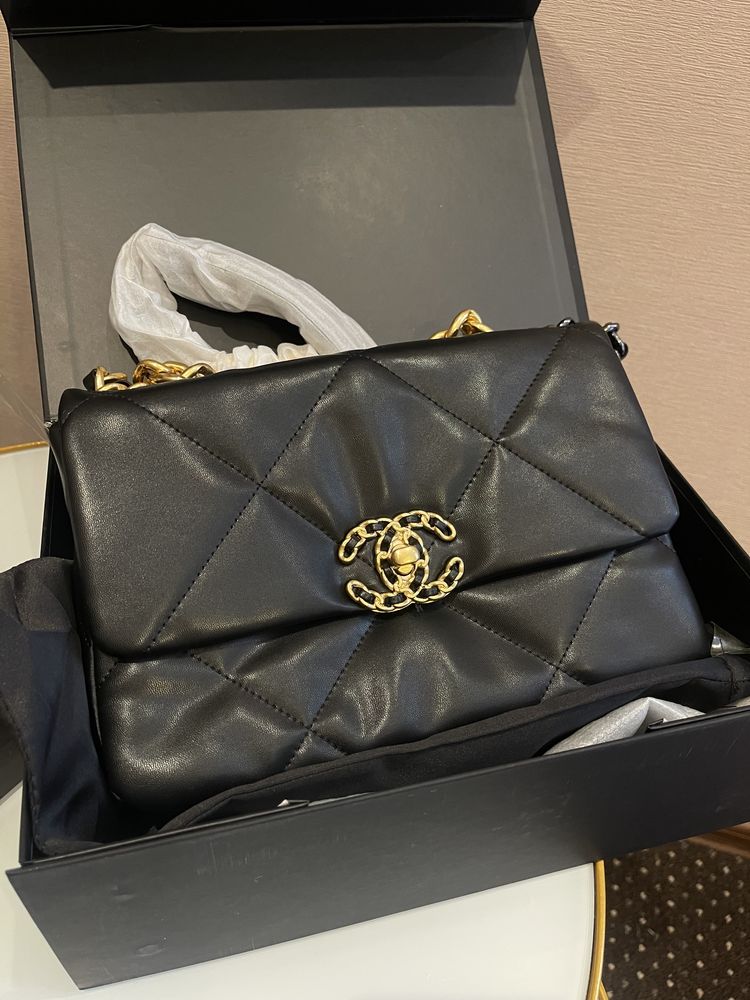 Сумка сумочка шанель Chanel 19