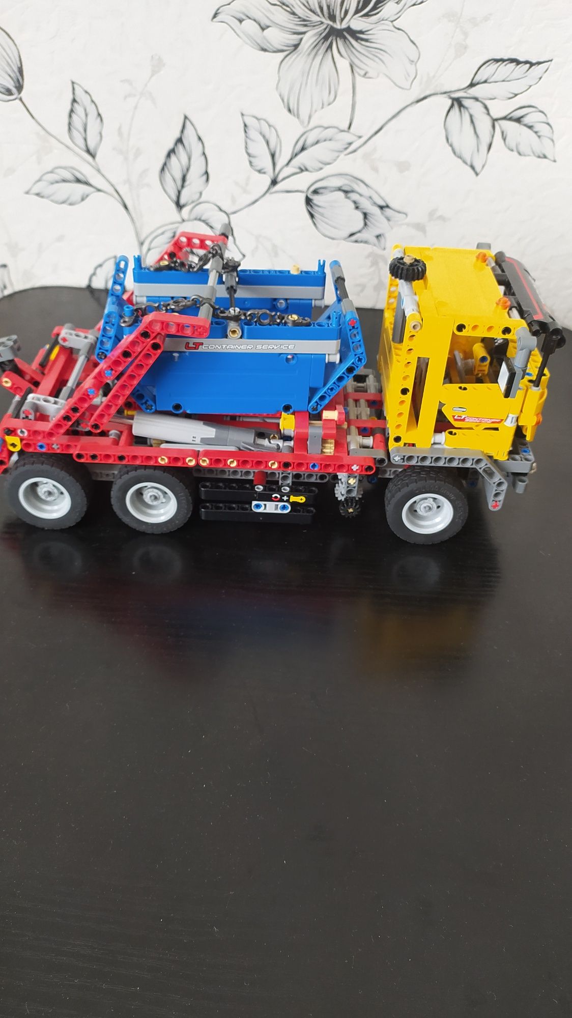 Конструктор Lego Technic Контейнеровоз