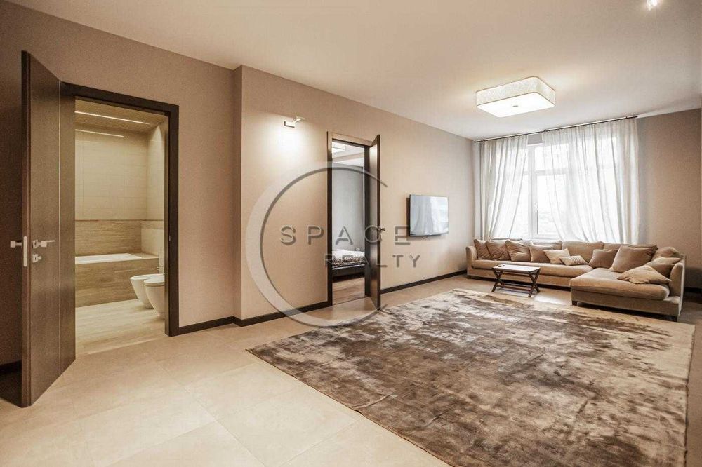 Оренда 2-кім.кв-ри.90 кв.м. з дизайнерським ремонтом Драгомирова 16.