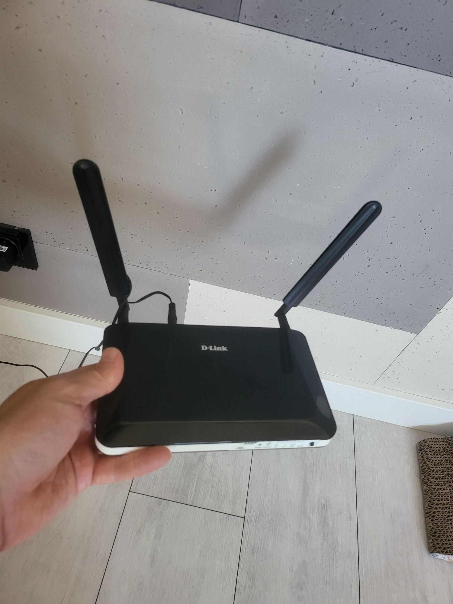 Router D-link DWR-921 LTE