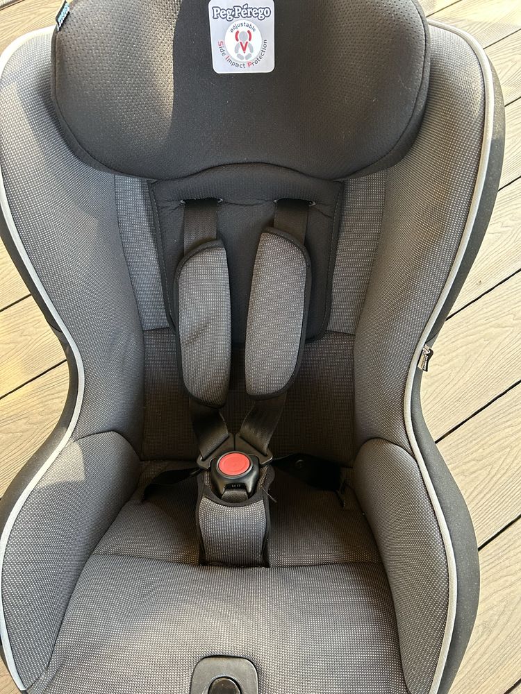 Fotelik z bazą Peg Perego Viaggio 1 duo fix 9-18 kg isofix