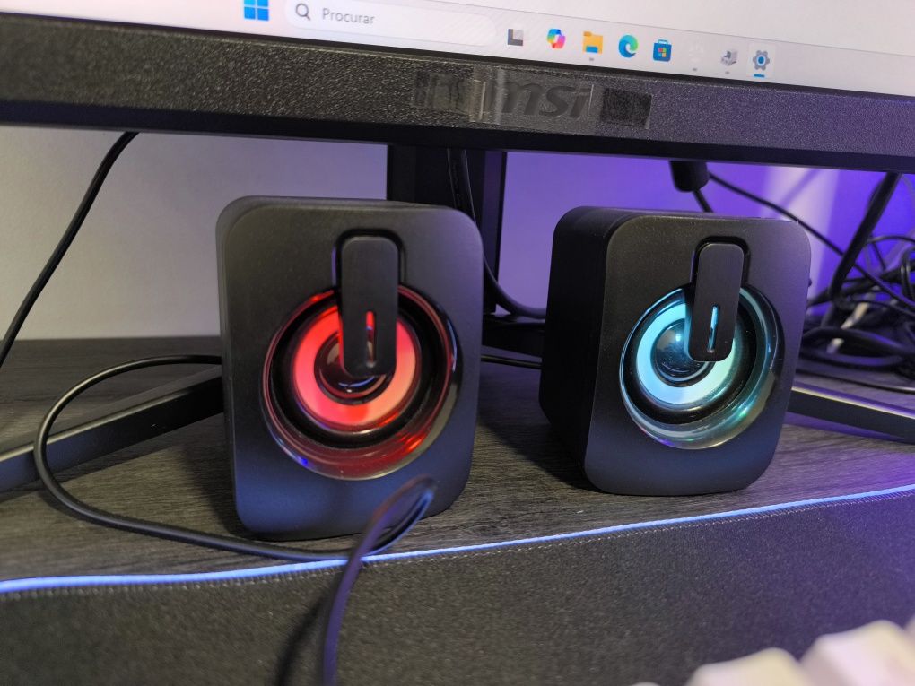 PC RTX 5050 32 + Ecrã + Teclado e Periféricos