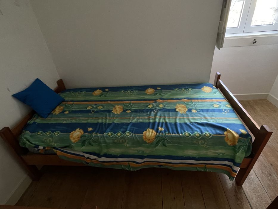 3 Camas solteiro 1 com gavetão