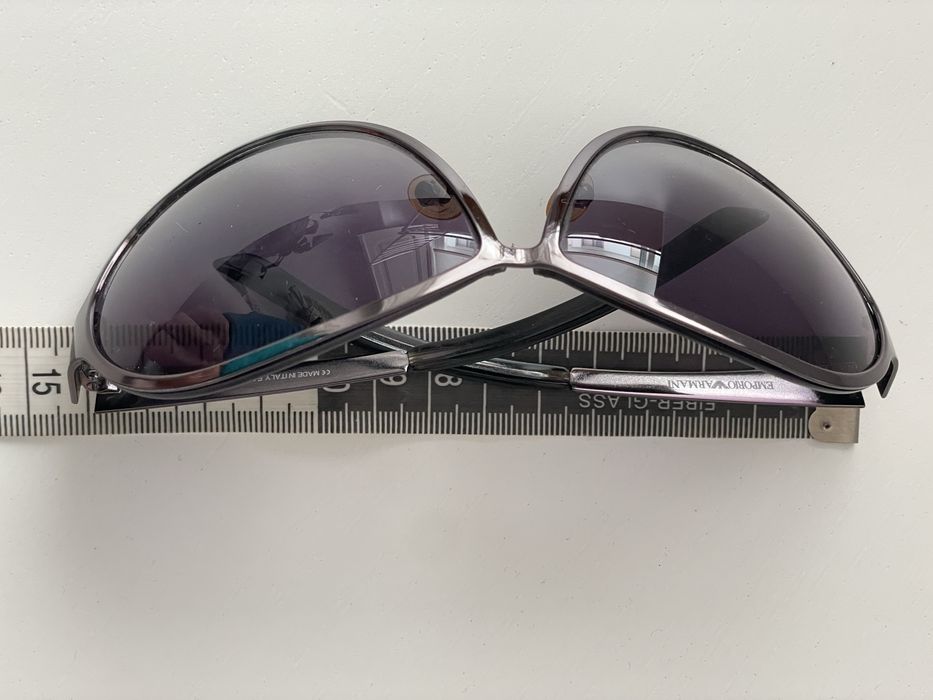 Óculos de sol pretos - Emporio Armani