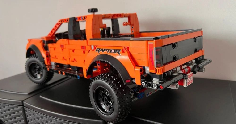 Уцінка!!! Конструктор машинка Ford Raptor 1379 деталей