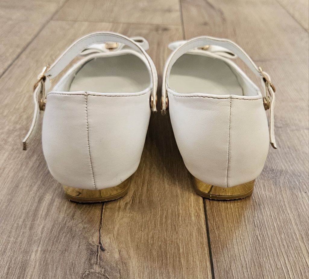 Buty Komunijne Balerina rozmiar 35 Komunia 22cm Nelli Blu Wizytowe CCC