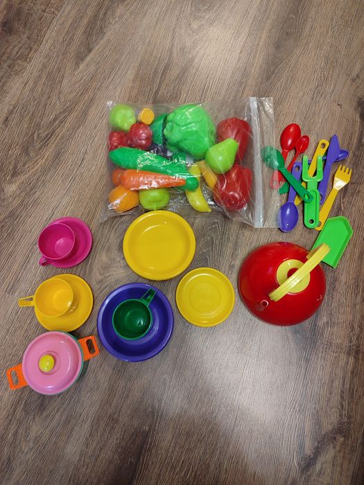 Дитяча посудка, іграшковий посуд
