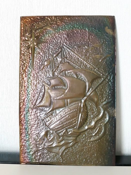 Картина чеканка на металле "Корабль в море" ссср