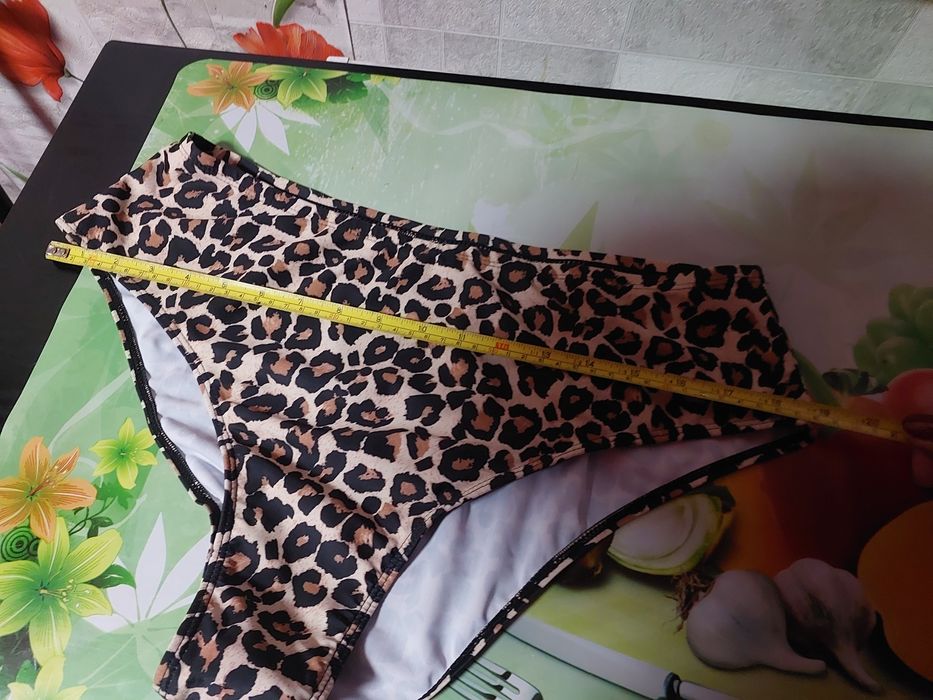 Купальник большой размер  тигровый новый продам