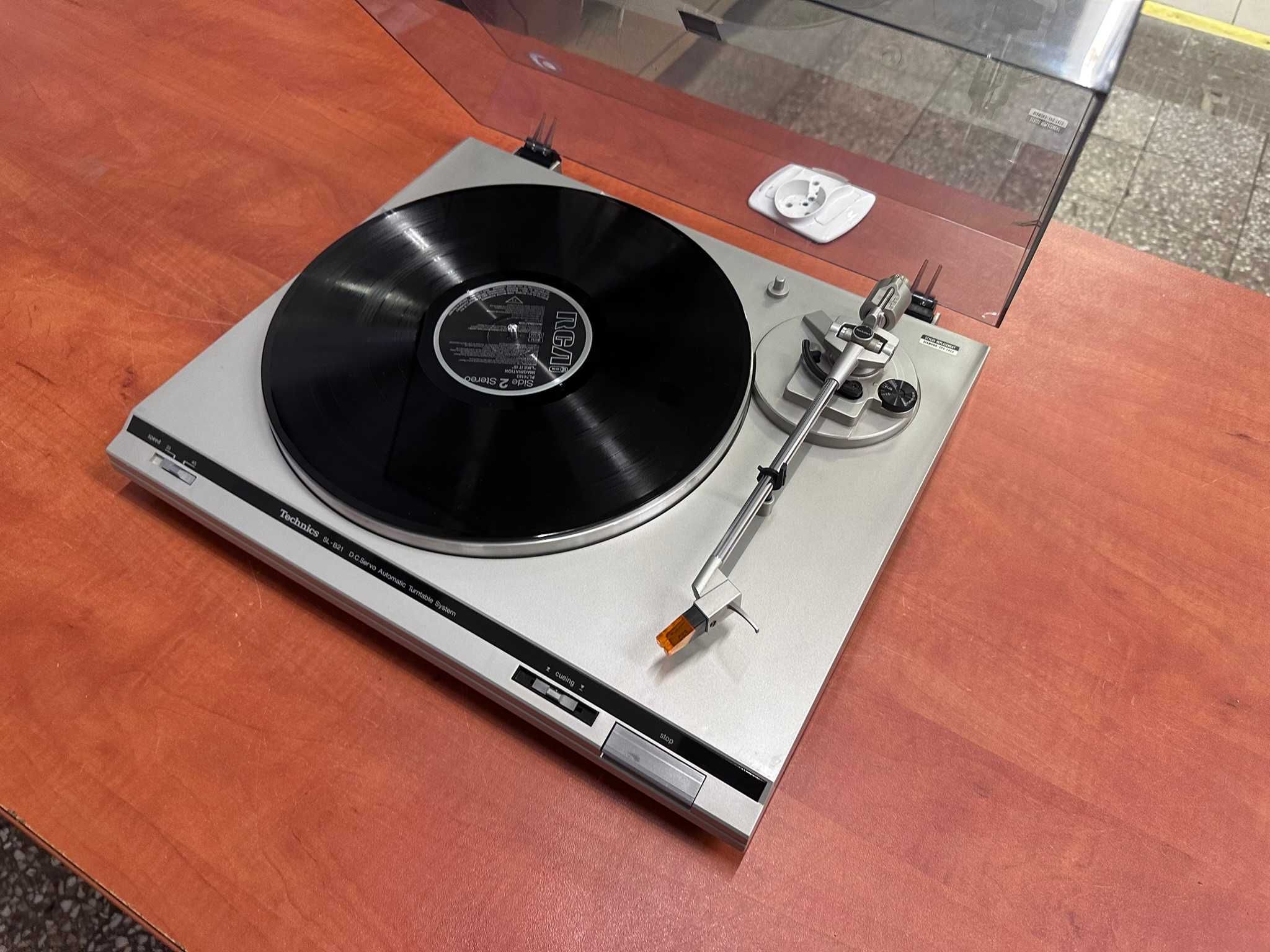 Gramofon Technics  SL-B21