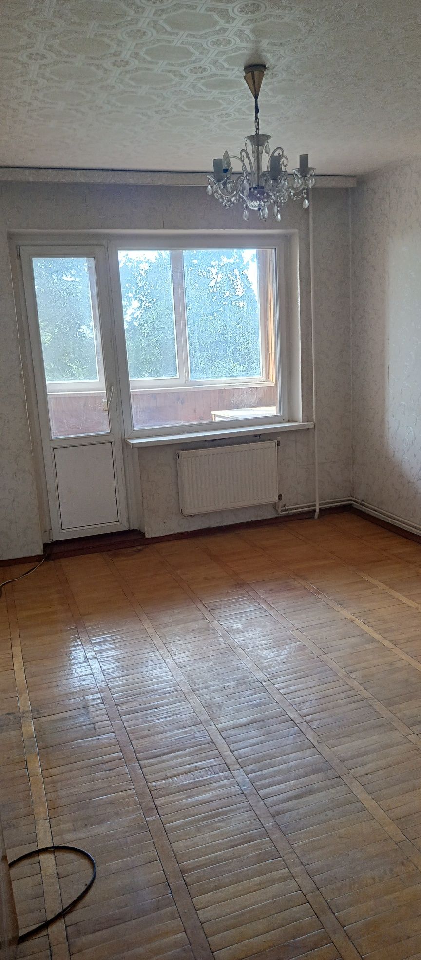 Продається трьох кімнатна квартира в центрі міста