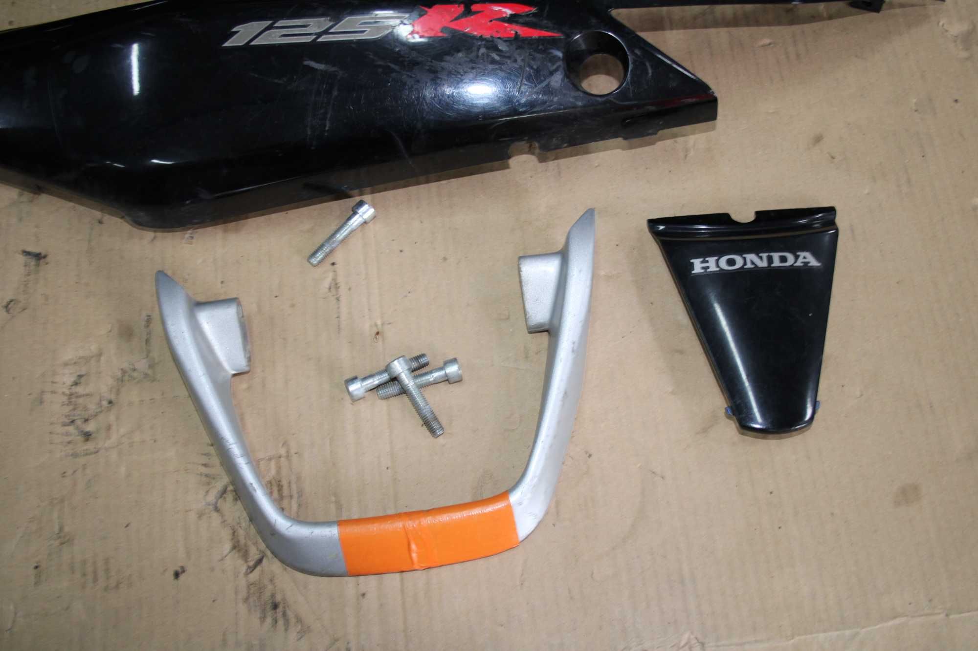 Zadupek Ogon KPL. Łącznik Rączka Honda CBR 125 JC34 04-06 JC39