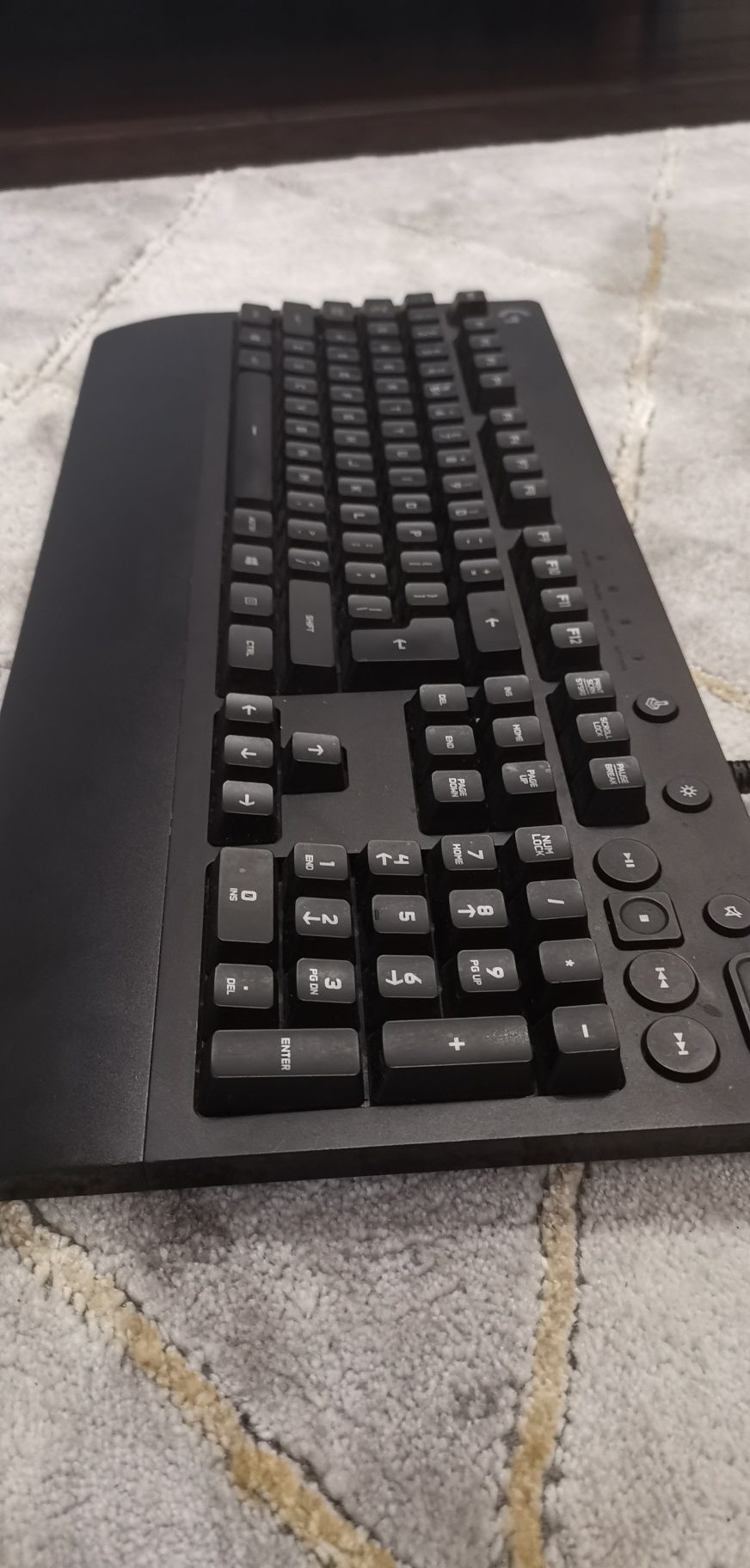 Klawiatura LOGITECH G213 Prodigy, stan bardzo dobry