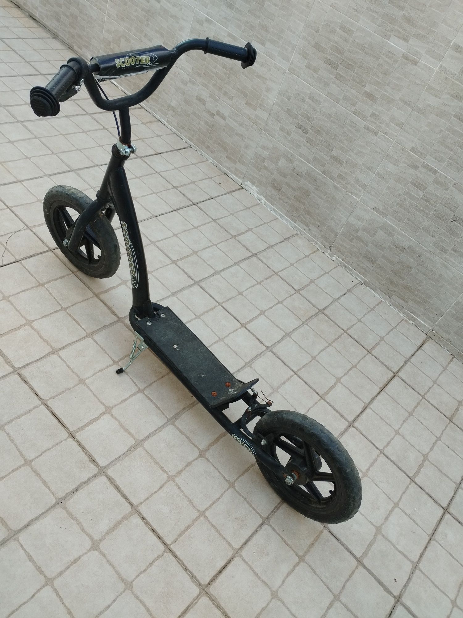 Scooter não elétrica