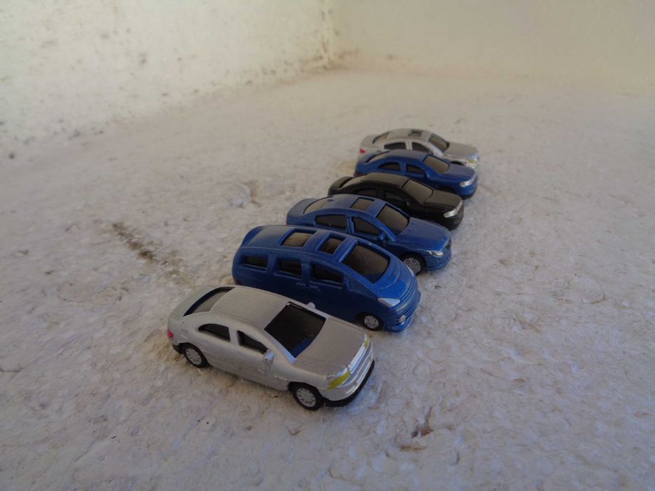 1:87  Lote de 6 carros para pista comboio