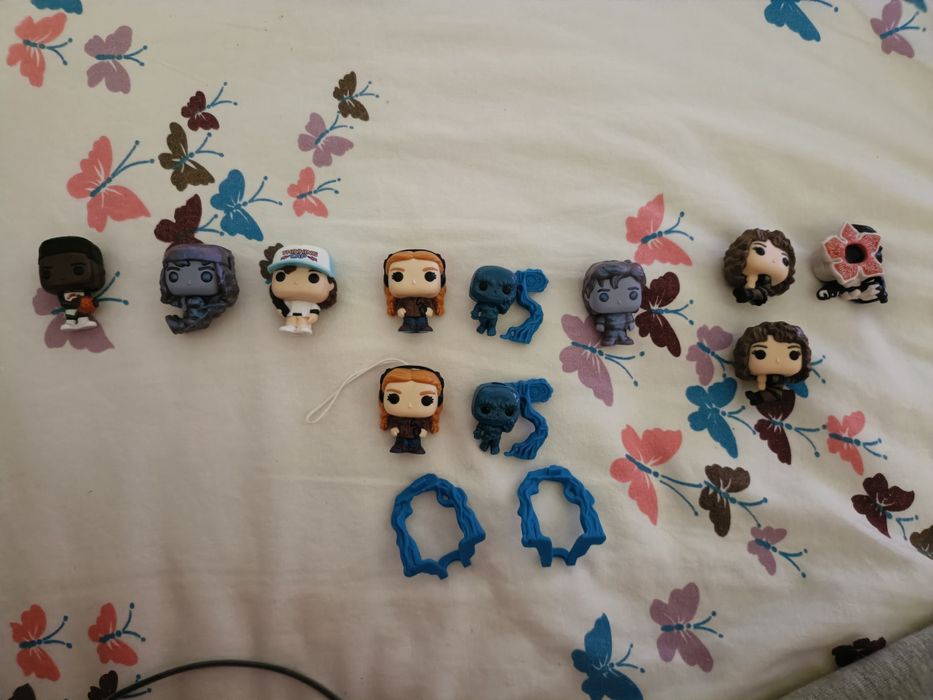 Kinder Joy stranger things