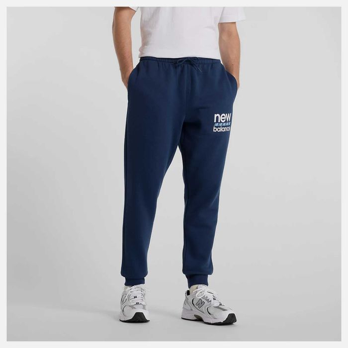 Спортивний костюм New Balance Sport Graphic Fleece