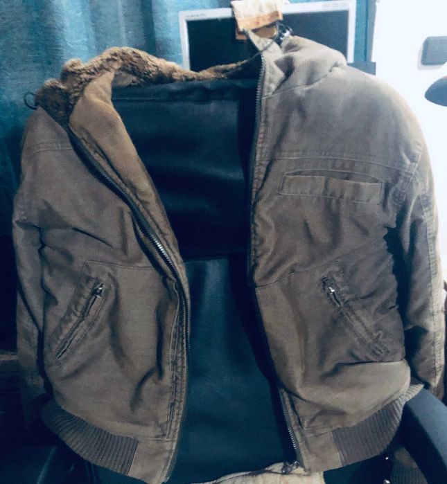 Vendo Casaco de inverno em bom estado, tamanho L.