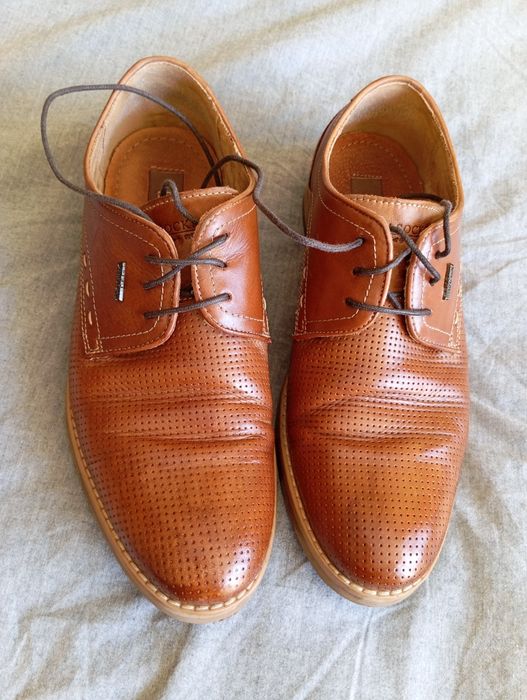 Półbuty męskie LASOCKI, r. 41, długość wkładki 27 cm